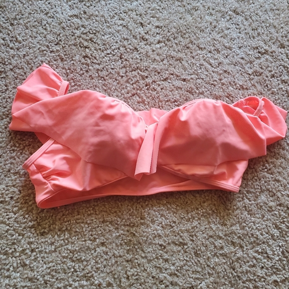 Swimsuit Top Bundle - Picture 4 of 7